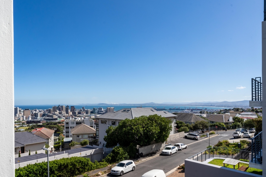 2 Bedroom Property for Sale in Vredehoek Western Cape